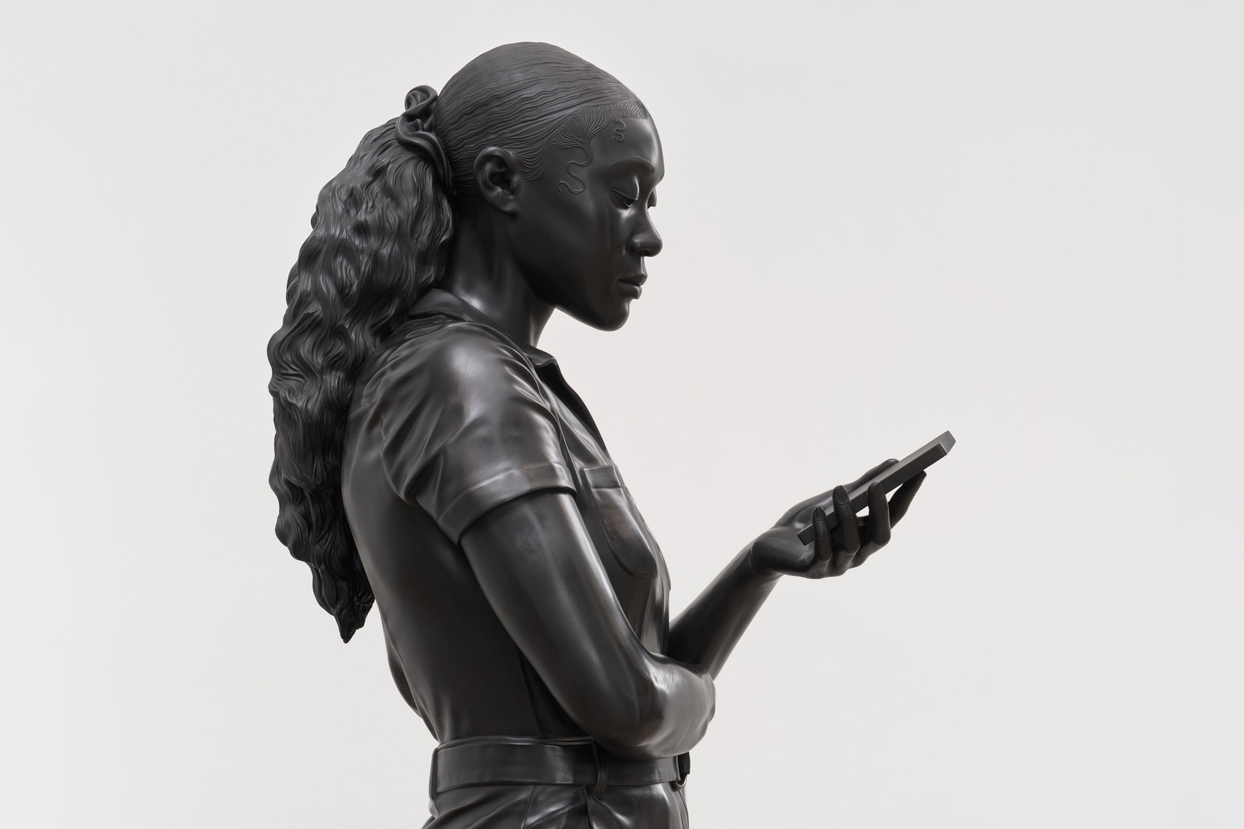 Thomas J Price Bronze Sculptures Take Over New York Hauser Wirth & Times Square Midnight Moment Art Artowrks resilience of scale grounded in the Stars