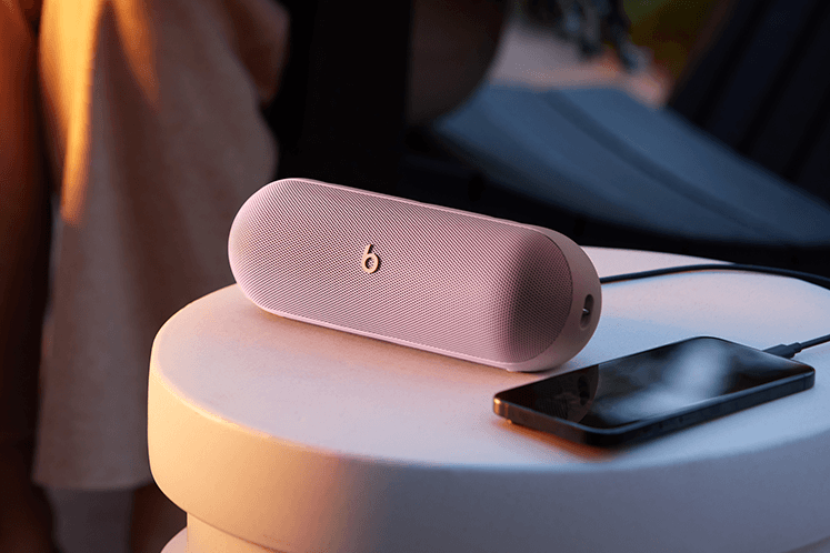 Beats Launches New "Blush Pink" and "Navy Blue" Beats Pill Colors portable speaker bluetooth