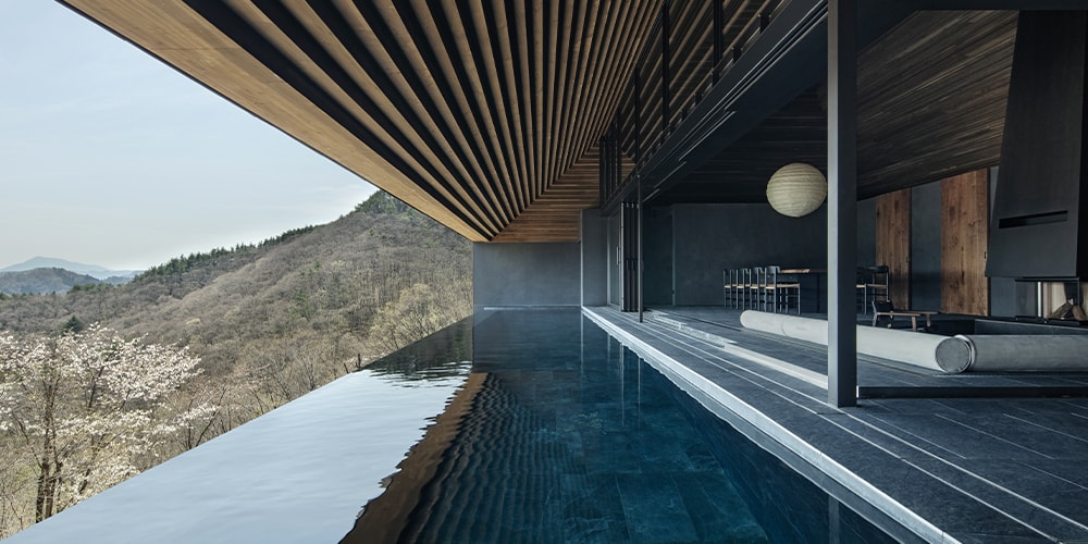 NOT A HOTEL MINAKAMI TOJI Is a Peaceful Sanctuary in the Mountains