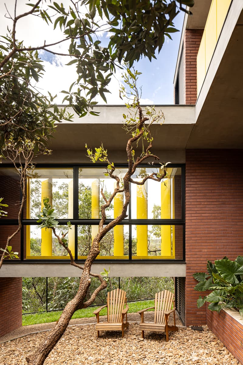 The House of 7 Trees by Hersen Mendes Arquitetura Brazil