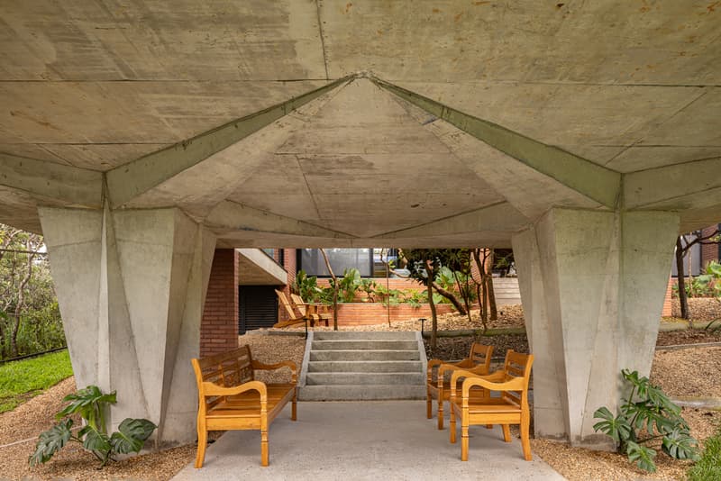 The House of 7 Trees by Hersen Mendes Arquitetura Brazil