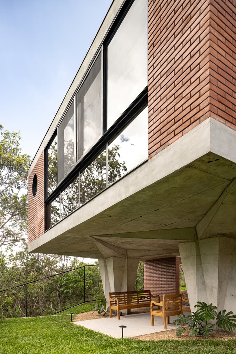 The House of 7 Trees by Hersen Mendes Arquitetura Brazil