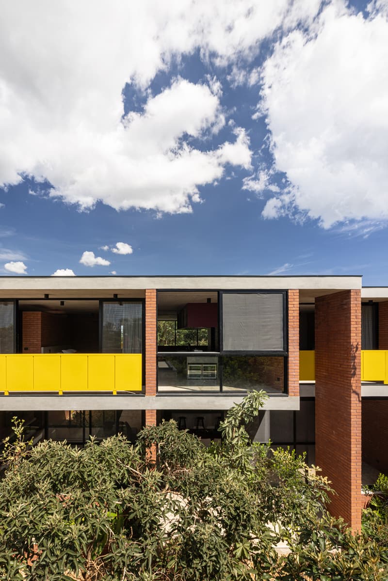The House of 7 Trees by Hersen Mendes Arquitetura Brazil