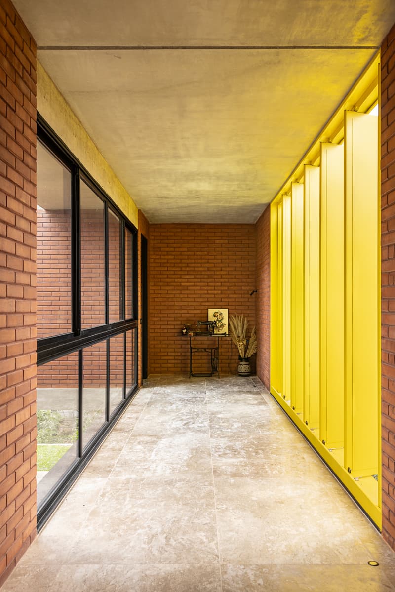 The House of 7 Trees by Hersen Mendes Arquitetura Brazil