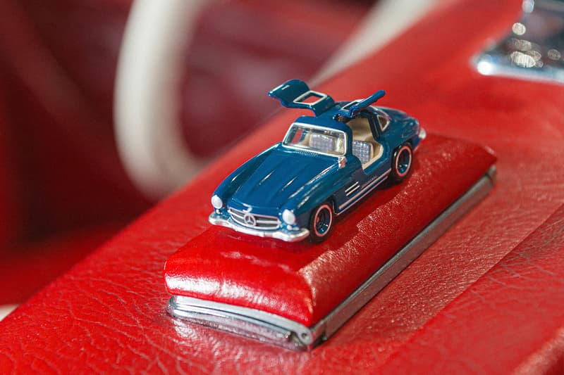 Mattel Brick Shop Mercedes Benz 300 SL Set Release Info