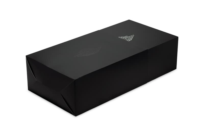 swarovski cystals air michael jordan brand 1 high og official release date info photos price store list buying guide Swarovski Air Jordan 1 Low OG Stealth HM9208-001 Release Date info store list buying guide photos price