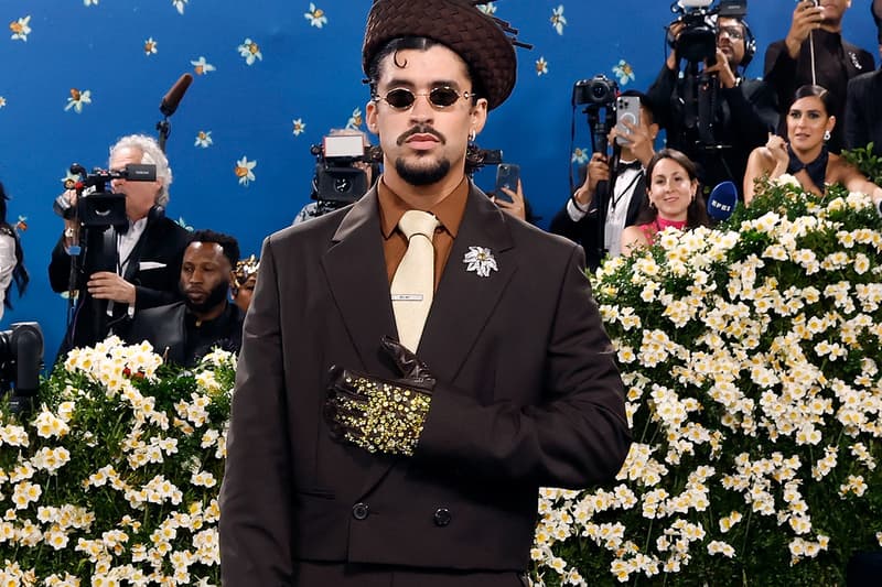 Bad Bunny DeBÍ TiRAR MáS FOToS Return No. 1 billboard 200 vinyl release