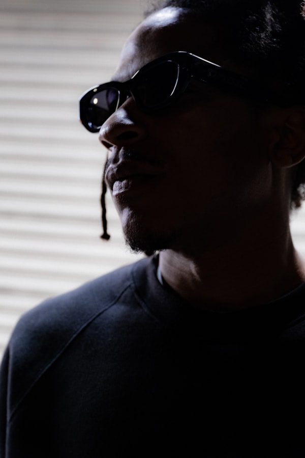 AKILA and Sang Bleu Reunite for "Vantage 3.0" Frames