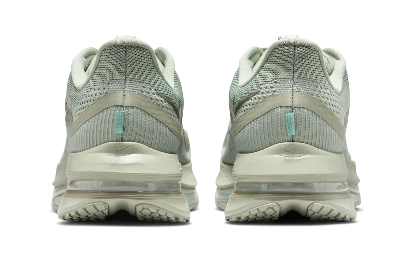 Nike Pegasus Premium "Jade Horizon" Jade Horizon/Light Army HQ2592-300 swoosh running shoe