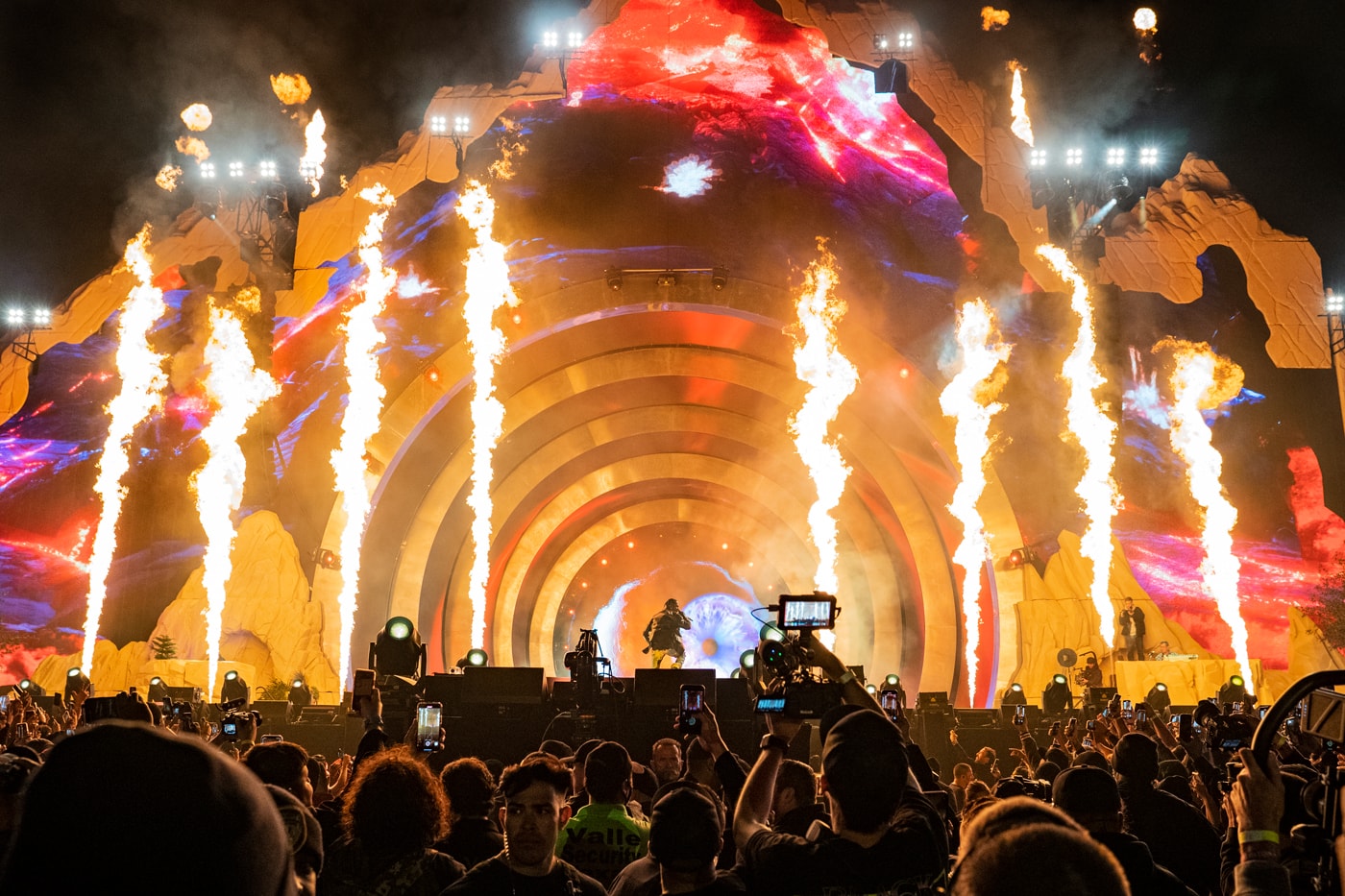 Netflix The Astroworld Tragedy documentary Trailer Stream travis scott