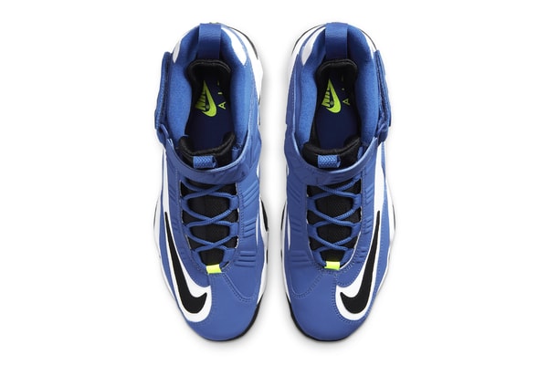 Official Look at the Nike Air Griffey Max 1 "Varsity Royal" 2025 return spring baseball shoe high top black-volt Ken Griffey Jr.’s favorite Mariners shade.