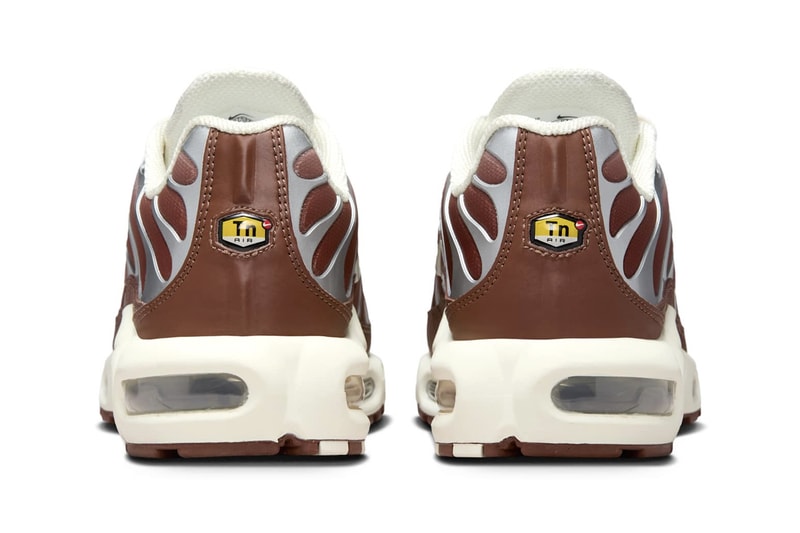 Official Look at the Nike Air Max Plus "Light Orewood Brown/Dark Pony" II7637-200 sean mcdowell chocolate mudguard