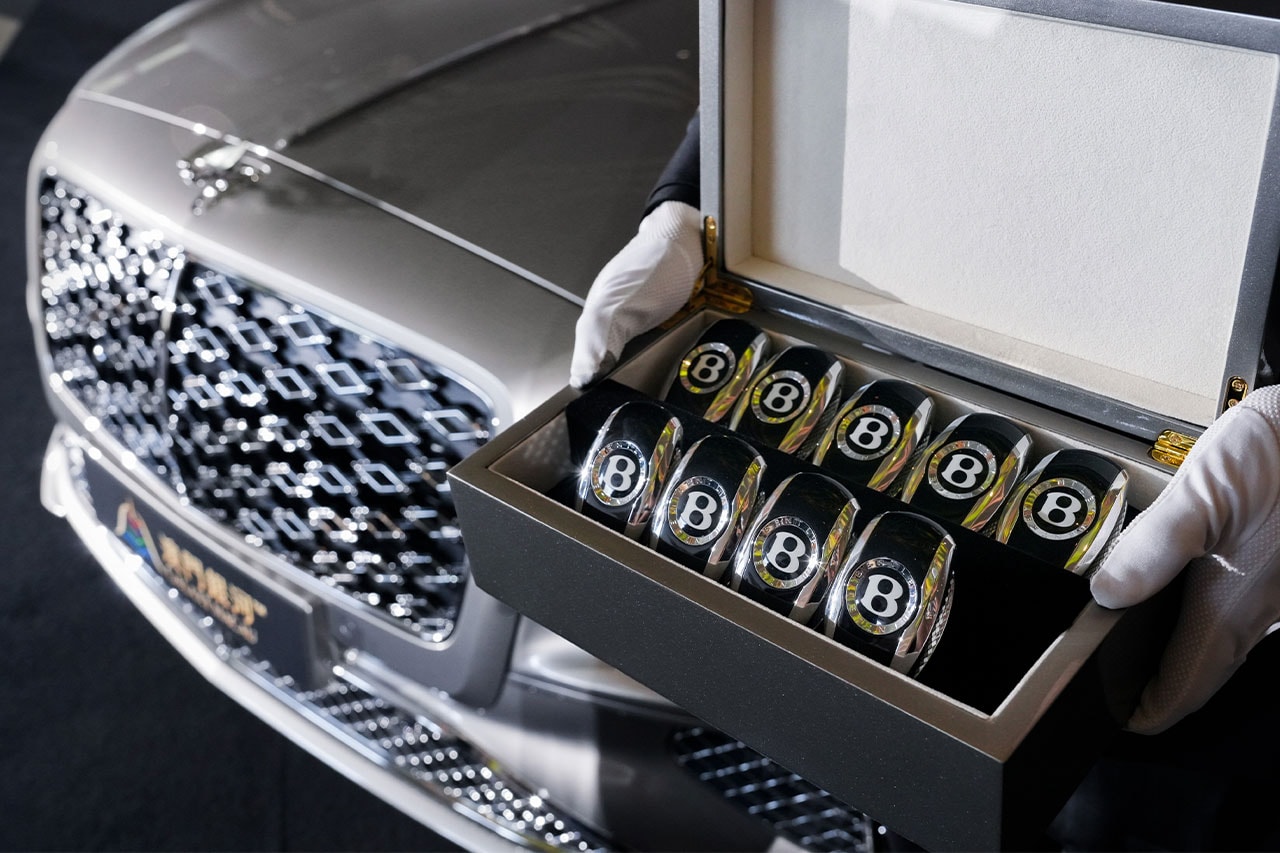 Bentley Bespoke Flying Spur Galaxy Macau Fleet Info