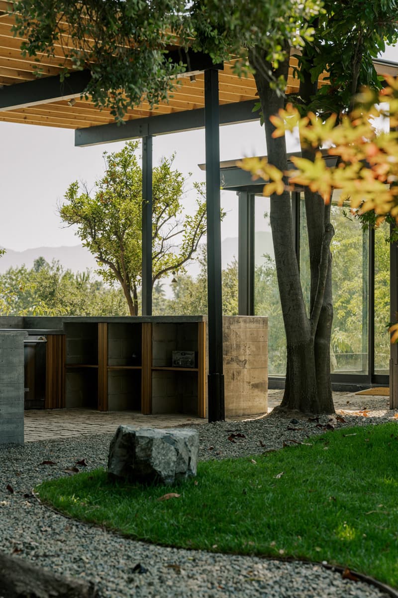 OWIU Design Glass Ridge House Ray Kappe 1971 Renovation modernist mid century modern home design ryokan inspired Amanda Gunawan Joel Wong Kuboki Tatami Hashimoto Tomonari Inflexion Builds Los Angeles Info