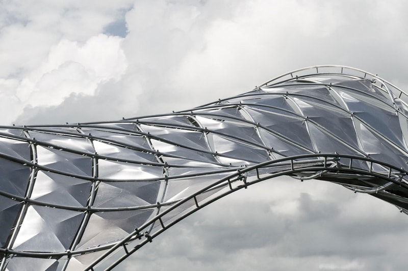 Porsche x Norman Foster Mobility Hub Biennale Info