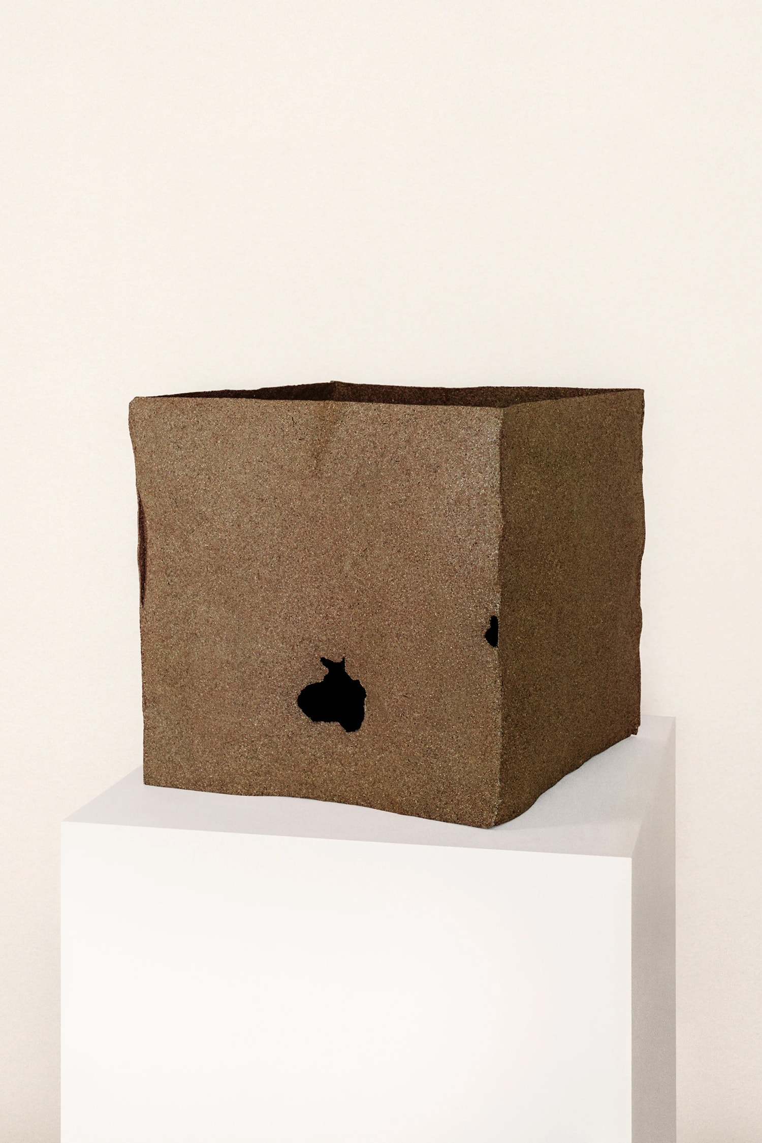 Japanese Sculptor Kunimasa Aoki Wins 2025 Loewe Foundation Craft Prize Madrid