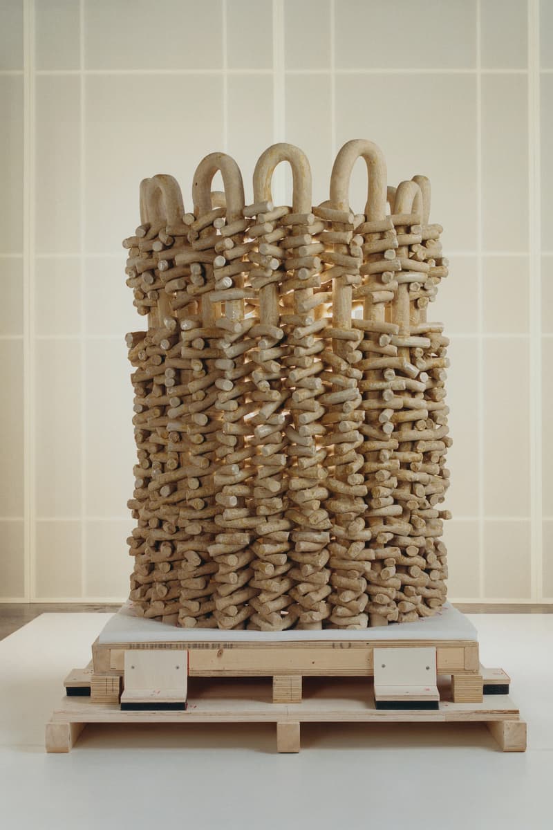 Japanese Sculptor Kunimasa Aoki Wins 2025 Loewe Foundation Craft Prize Madrid