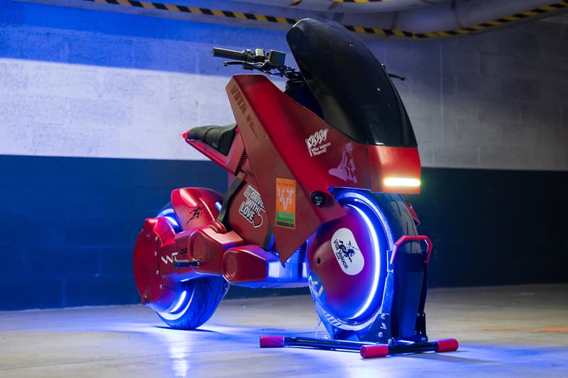 J Balvin Unveils His First Electric Motorcycle DAB Motors Mattias Gollin VVT Vita Veloce Team