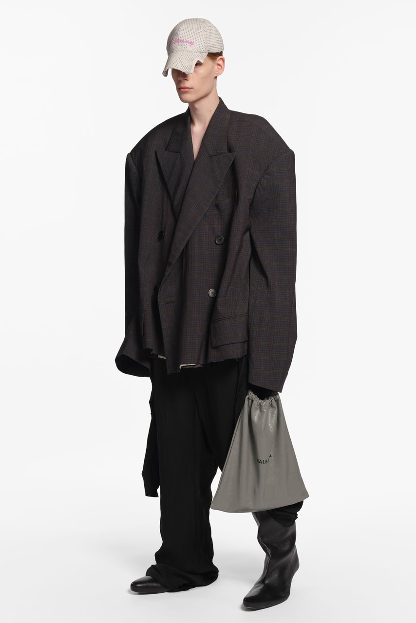 Balenciaga Spring 2026 Remixes Demna's Greatest Hits