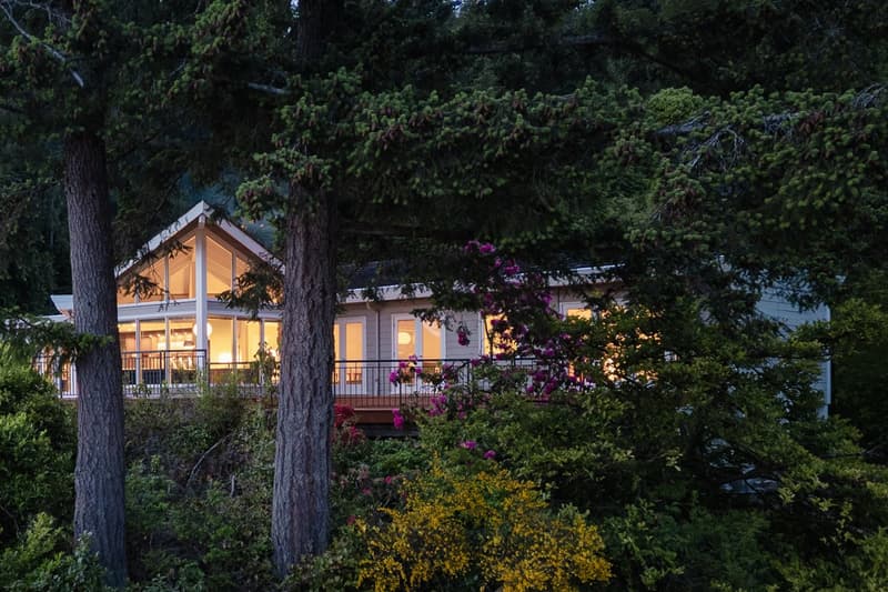 Peter Kaffka Eagles Nest House West Vancouver Listings Info