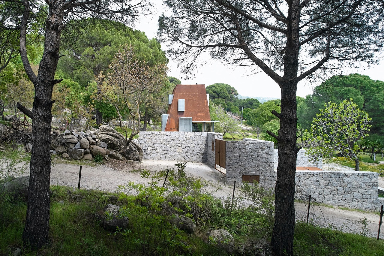 EDWorks. Cabin in Woods Architecture Design Info