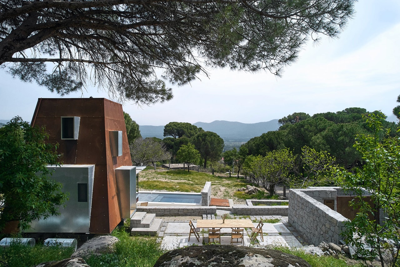 EDWorks. Cabin in Woods Architecture Design Info