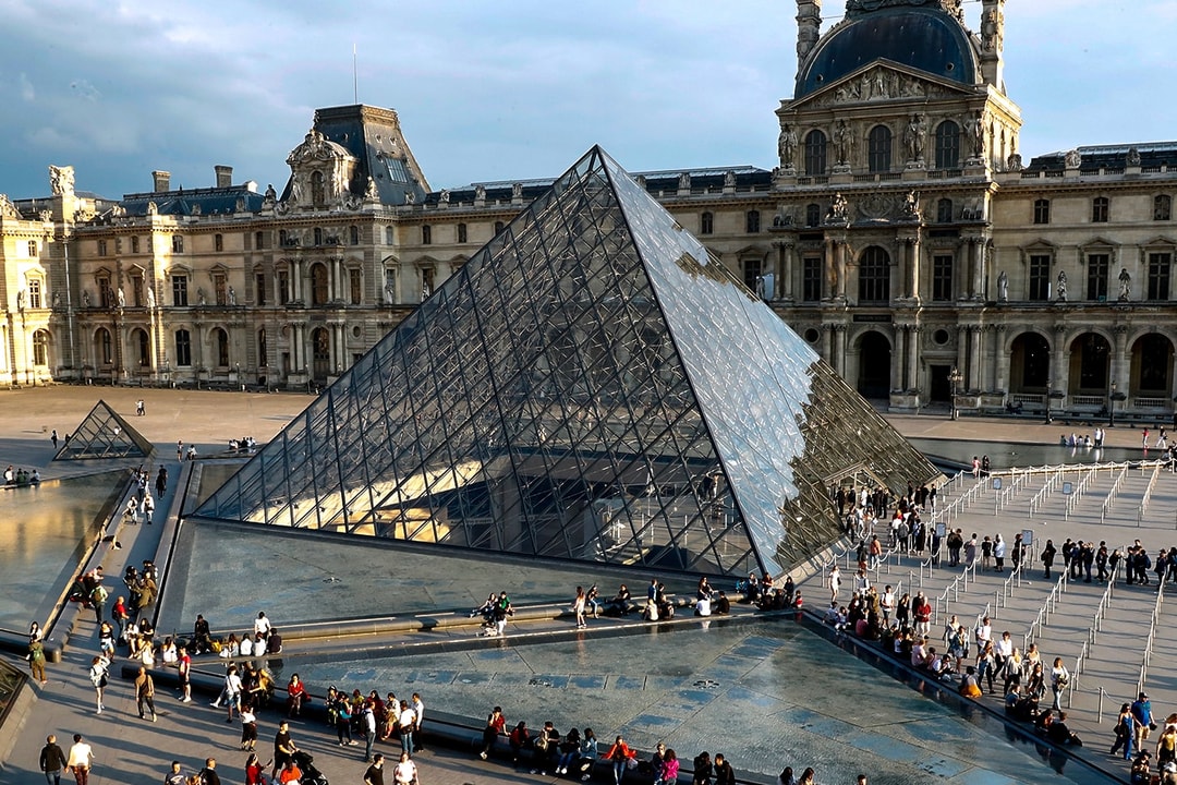 Louvre Temporarily Closes as Staff Protest Against Overtourism