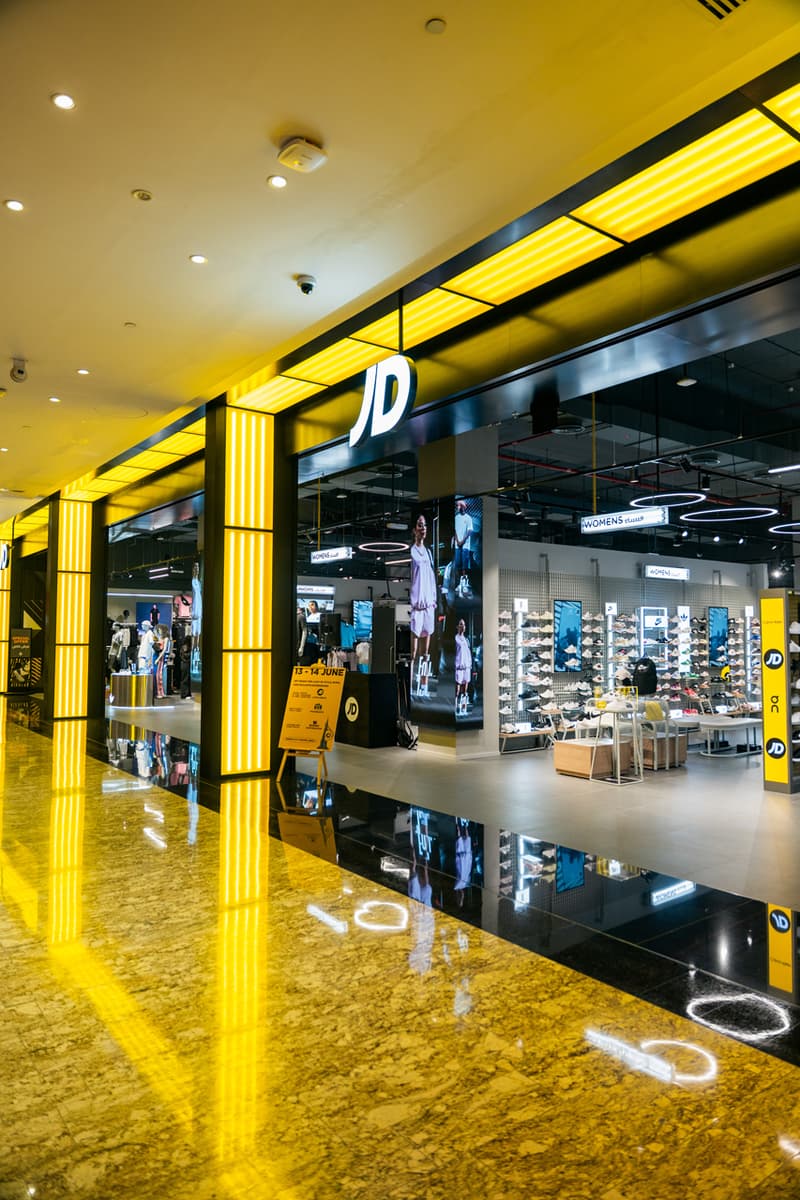 jd sports city centre mirdif store opening puma nike adidas sportswear shopping dubai party event dj ruuz stanley customization 