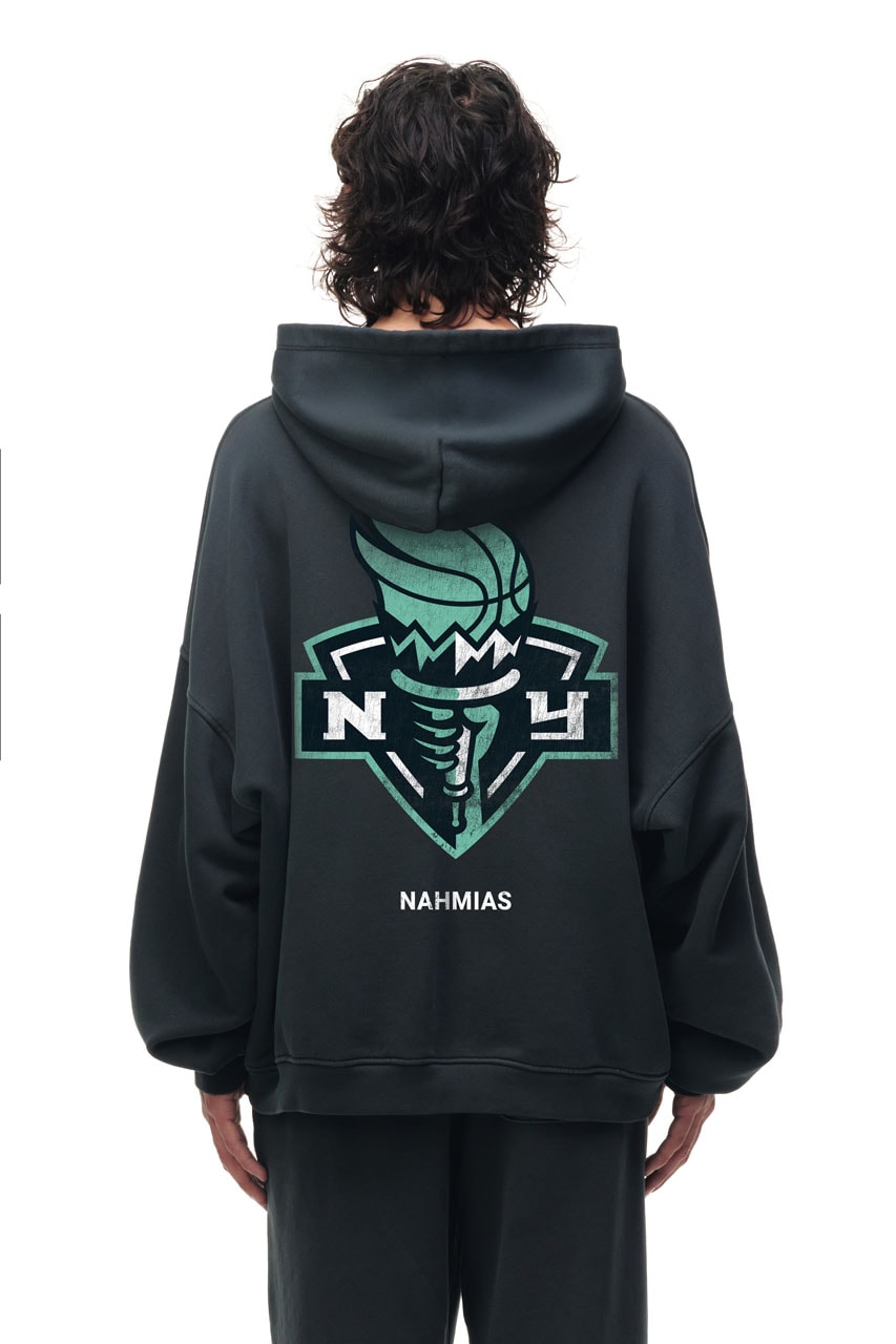 NAHMIAS Miracle Academy x NBA x Fanatics Collab Drop New York Knicks Shirt Timothée Chalamet courtside finals basketball