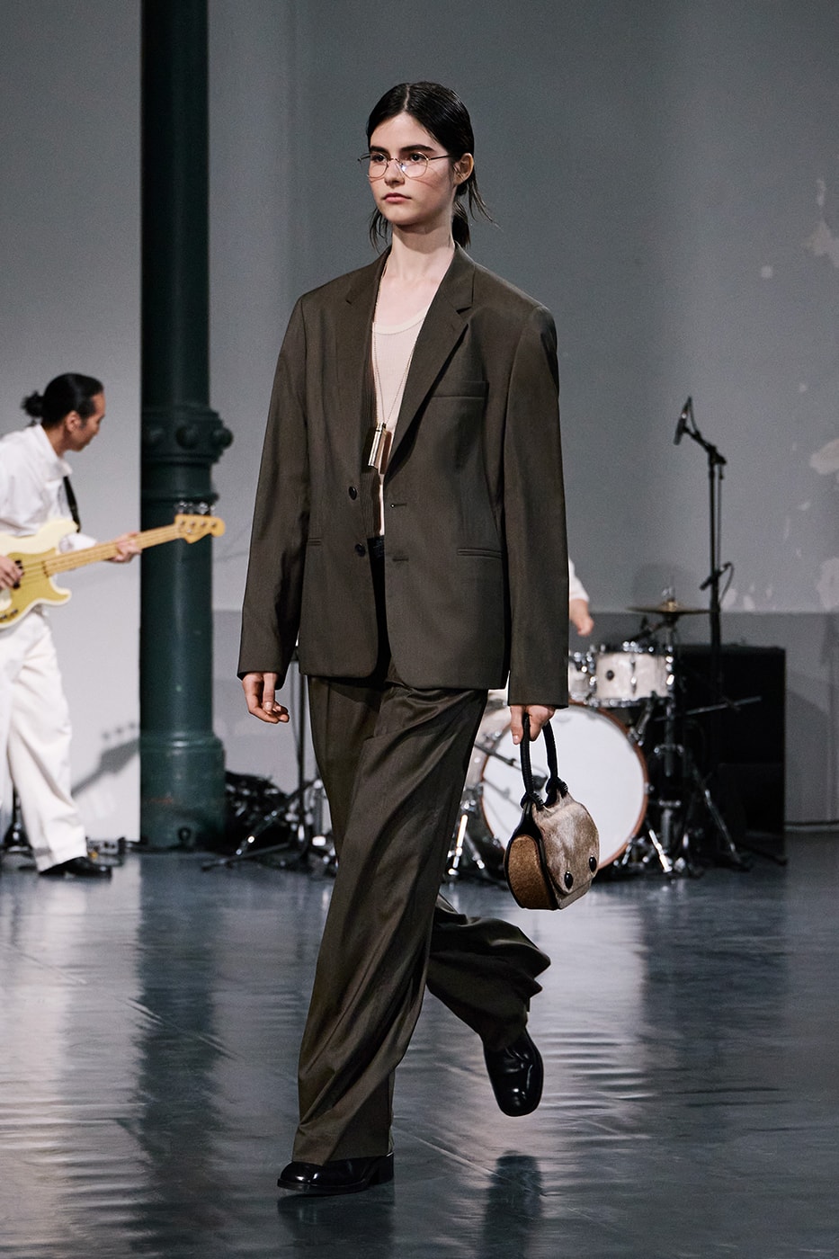 Lemaire SS26 Paris Fashion Week Collection eras of suiting leather jackets bolo ties bombers christophe lemaire sarah linh tran casual cool 