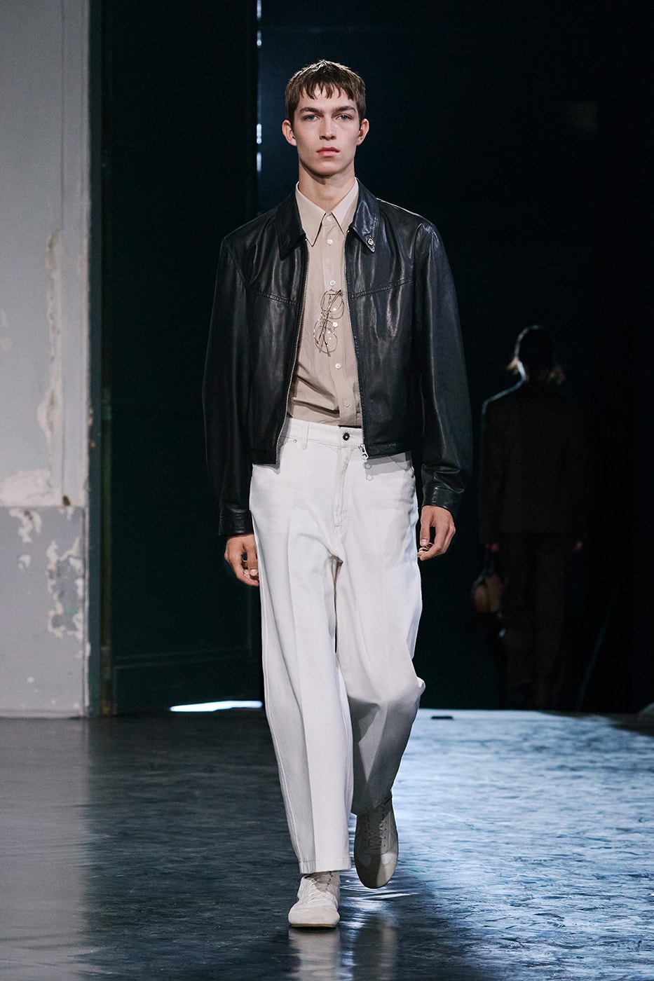 Lemaire SS26 Paris Fashion Week Collection eras of suiting leather jackets bolo ties bombers christophe lemaire sarah linh tran casual cool 