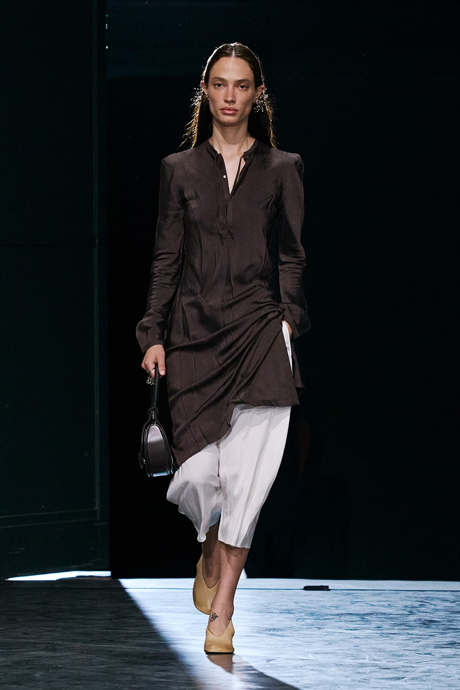 Lemaire SS26 Paris Fashion Week Collection eras of suiting leather jackets bolo ties bombers christophe lemaire sarah linh tran casual cool 