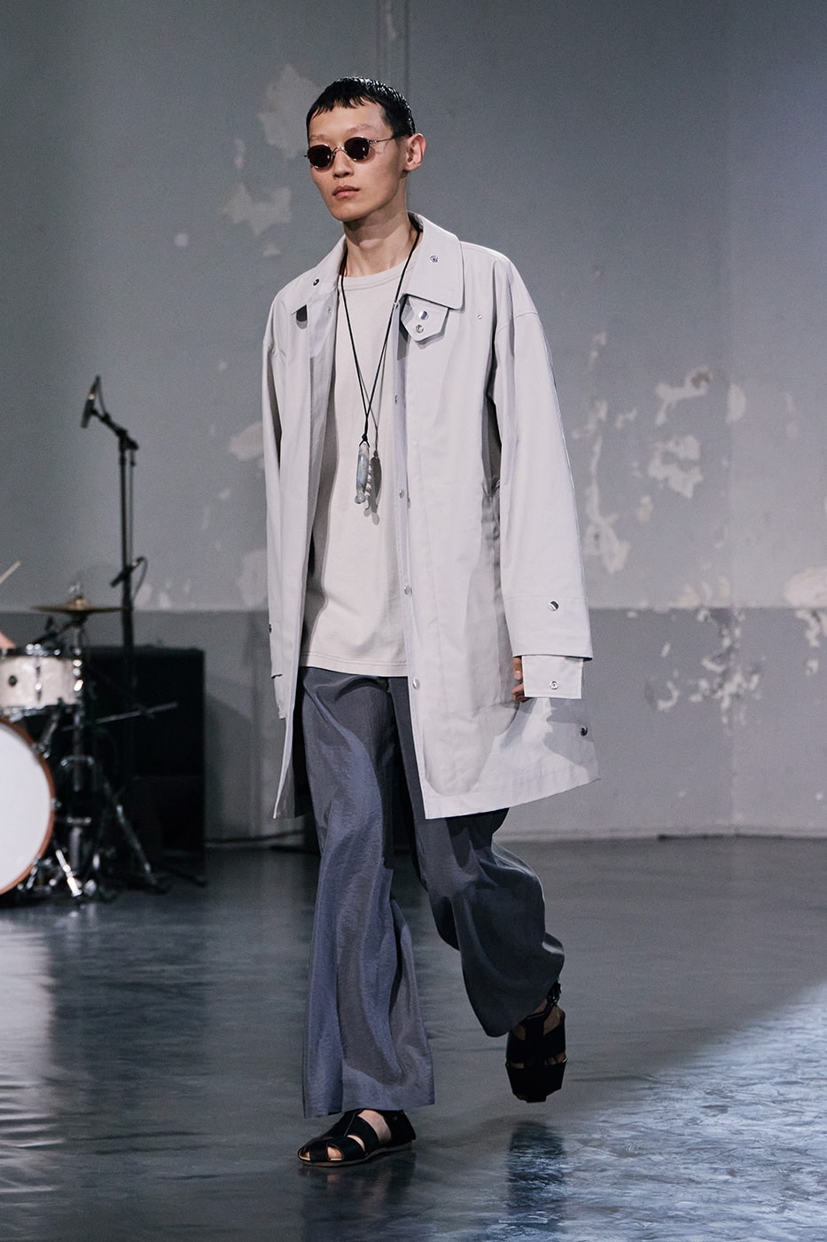 Lemaire SS26 Paris Fashion Week Collection eras of suiting leather jackets bolo ties bombers christophe lemaire sarah linh tran casual cool 
