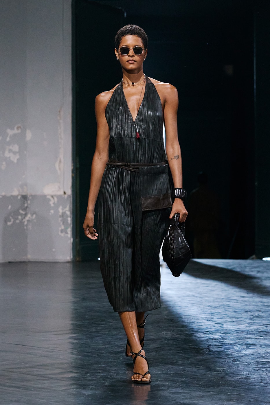 Lemaire SS26 Paris Fashion Week Collection eras of suiting leather jackets bolo ties bombers christophe lemaire sarah linh tran casual cool 