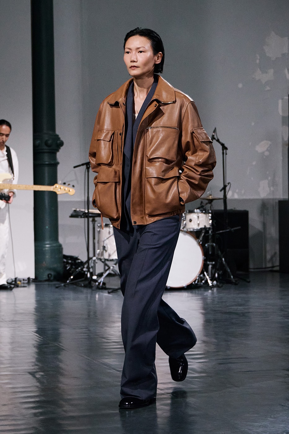 Lemaire SS26 Paris Fashion Week Collection eras of suiting leather jackets bolo ties bombers christophe lemaire sarah linh tran casual cool 