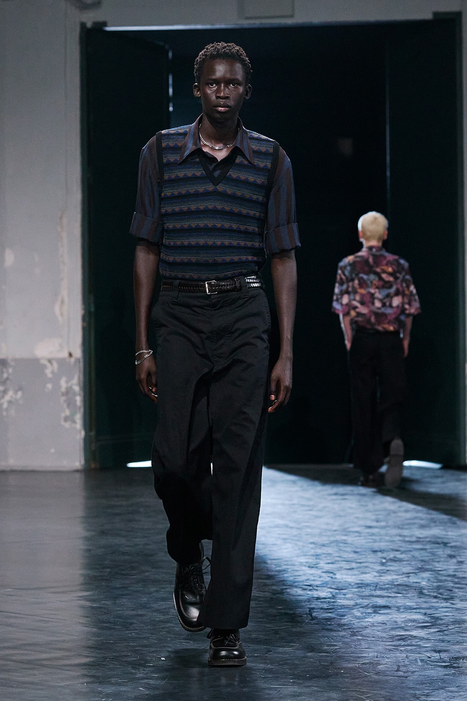 Lemaire SS26 Paris Fashion Week Collection eras of suiting leather jackets bolo ties bombers christophe lemaire sarah linh tran casual cool 
