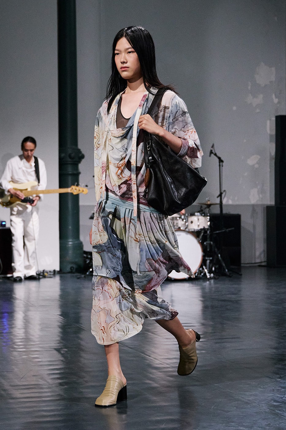 Lemaire SS26 Paris Fashion Week Collection eras of suiting leather jackets bolo ties bombers christophe lemaire sarah linh tran casual cool 