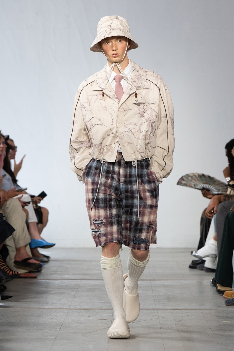Feng Chen Wang SS26 Paris Fashion Week Collection converse collaboration russell westbrook runway model friends dyeing technique london based chinese designer