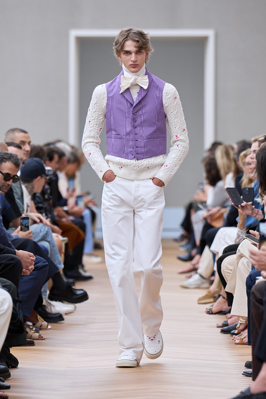 Jonathan Anderson Dior Debut SS26 Paris Fashion Week Collection lvmh kim jones menswear takeover creative director Jonathan Anderson Is Ready to Recode the House of Dior House of Dior With His Debut SS26 Men's Collection