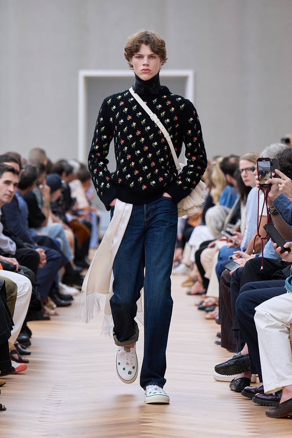 Jonathan Anderson Dior Debut SS26 Paris Fashion Week Collection lvmh kim jones menswear takeover creative director Jonathan Anderson Is Ready to Recode the House of Dior House of Dior With His Debut SS26 Men's Collection