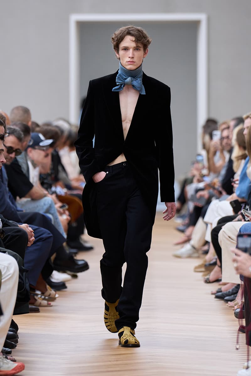 Jonathan Anderson Dior Debut SS26 Paris Fashion Week Collection lvmh kim jones menswear takeover creative director Jonathan Anderson Is Ready to Recode the House of Dior House of Dior With His Debut SS26 Men's Collection