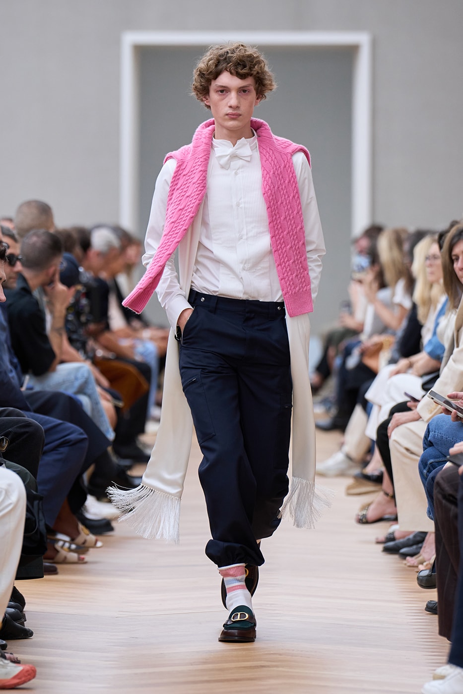 Jonathan Anderson Dior Debut SS26 Paris Fashion Week Collection lvmh kim jones menswear takeover creative director Jonathan Anderson Is Ready to Recode the House of Dior House of Dior With His Debut SS26 Men's Collection