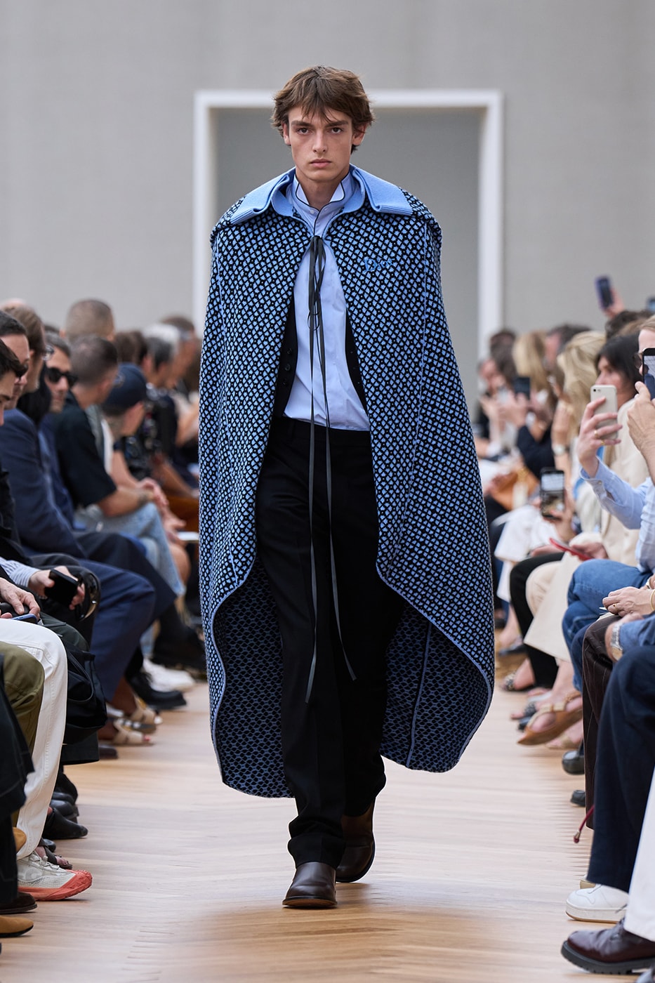 Jonathan Anderson Dior Debut SS26 Paris Fashion Week Collection lvmh kim jones menswear takeover creative director Jonathan Anderson Is Ready to Recode the House of Dior House of Dior With His Debut SS26 Men's Collection