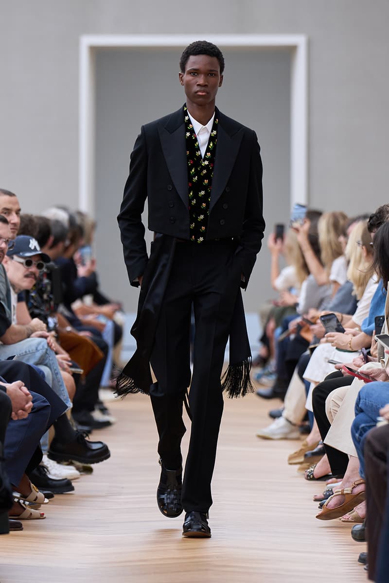 Jonathan Anderson Dior Debut SS26 Paris Fashion Week Collection lvmh kim jones menswear takeover creative director Jonathan Anderson Is Ready to Recode the House of Dior House of Dior With His Debut SS26 Men's Collection