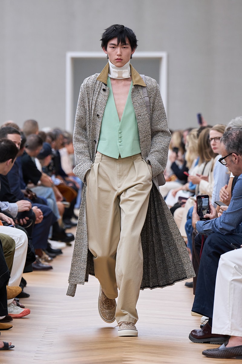 Jonathan Anderson Dior Debut SS26 Paris Fashion Week Collection lvmh kim jones menswear takeover creative director Jonathan Anderson Is Ready to Recode the House of Dior House of Dior With His Debut SS26 Men's Collection