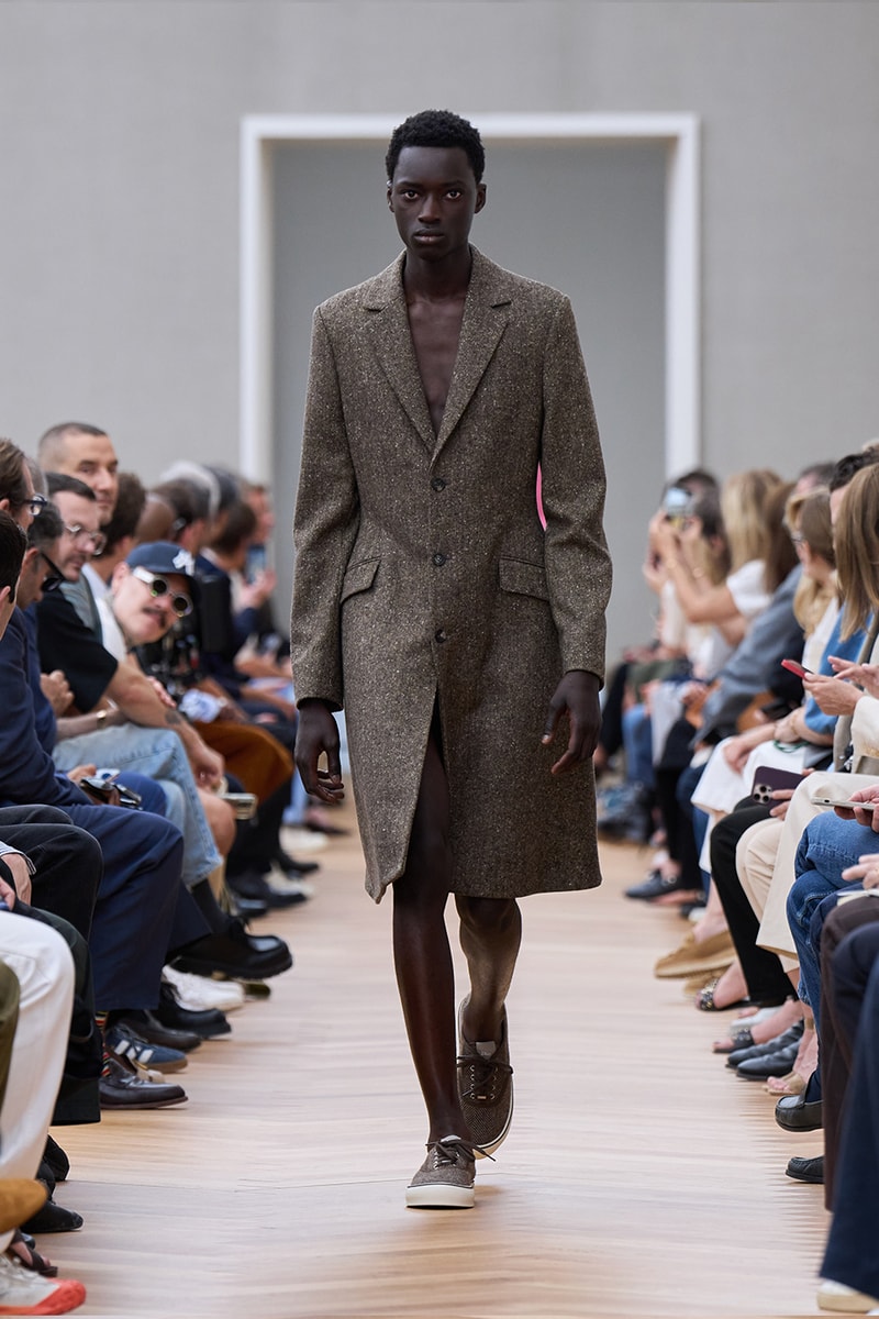 Jonathan Anderson Dior Debut SS26 Paris Fashion Week Collection lvmh kim jones menswear takeover creative director Jonathan Anderson Is Ready to Recode the House of Dior House of Dior With His Debut SS26 Men's Collection