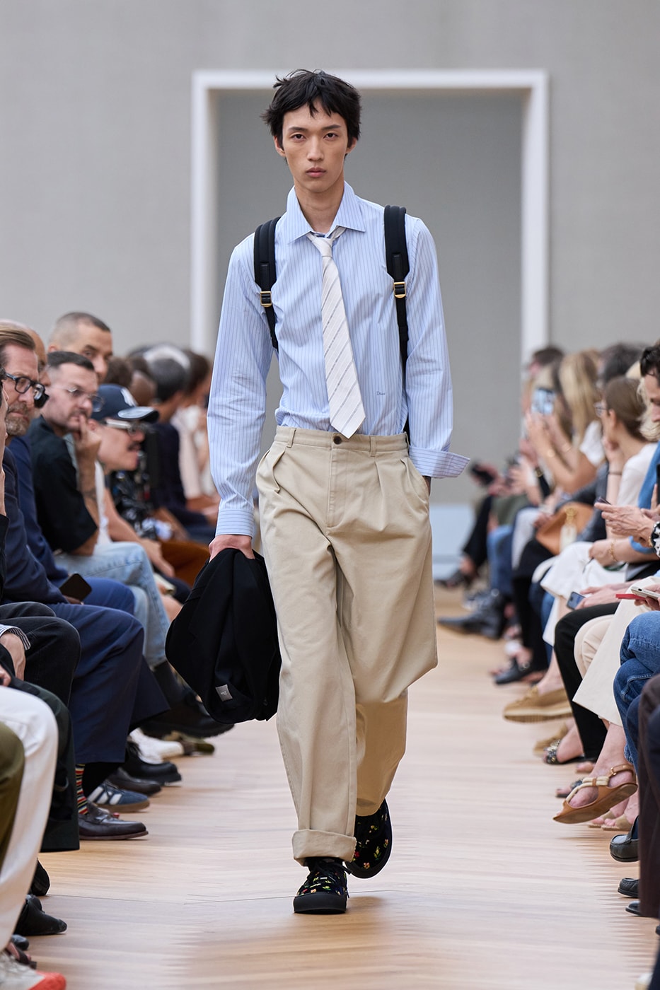 Jonathan Anderson Dior Debut SS26 Paris Fashion Week Collection lvmh kim jones menswear takeover creative director Jonathan Anderson Is Ready to Recode the House of Dior House of Dior With His Debut SS26 Men's Collection