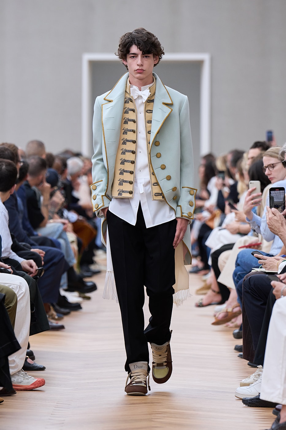 Jonathan Anderson Dior Debut SS26 Paris Fashion Week Collection lvmh kim jones menswear takeover creative director Jonathan Anderson Is Ready to Recode the House of Dior House of Dior With His Debut SS26 Men's Collection