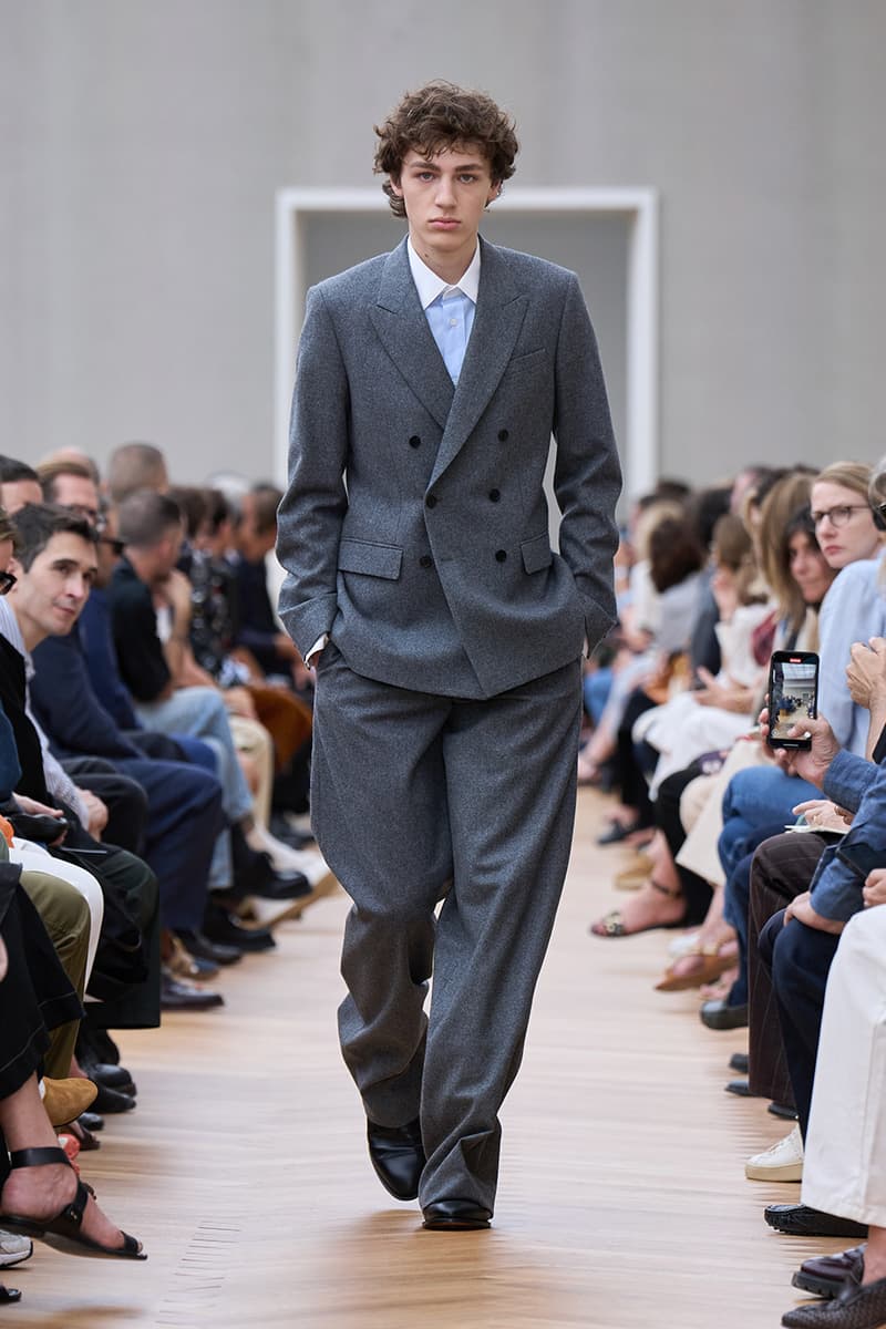 Jonathan Anderson Dior Debut SS26 Paris Fashion Week Collection lvmh kim jones menswear takeover creative director Jonathan Anderson Is Ready to Recode the House of Dior House of Dior With His Debut SS26 Men's Collection