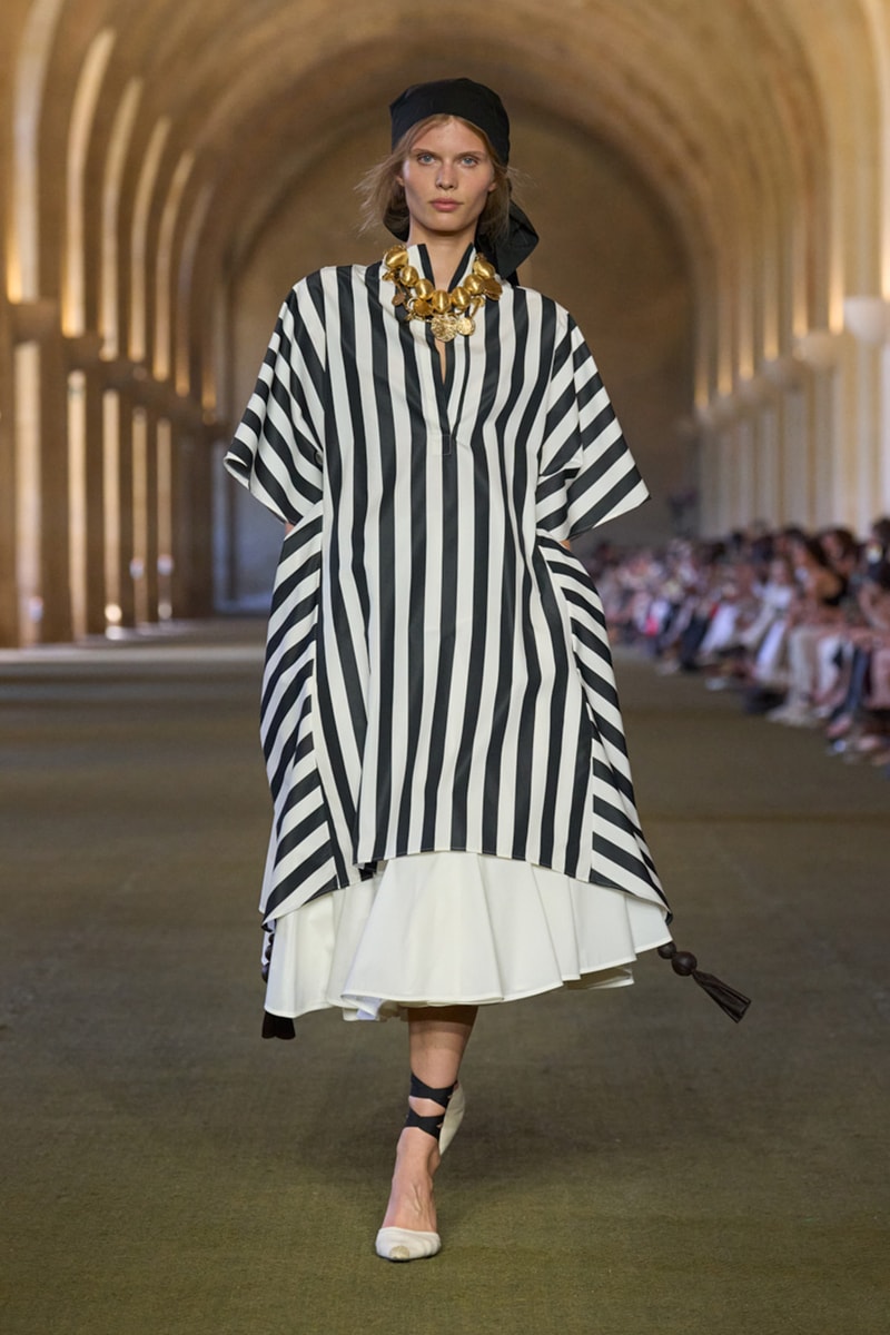 Jacquemus Spring/Summer 2026 "Le Paysan" Simon Porte Jacquemus Collection Runway Show  Paris Fashion Week L’Orangerie at the Château de Versailles